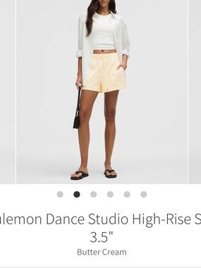 Lululemon Dance Studio High Rise Shorts 3.5” Butter Cream Sz 2 Rare